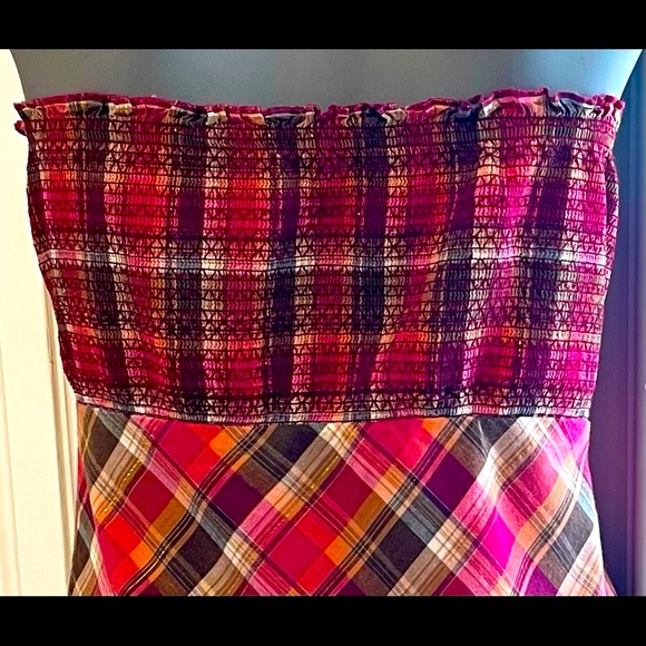 LIKE NEW SEXY GUESS JEANS RED/BLACK/GOLD PLAID BABYDOLL STRAPLESS BLOUSE Sz M - Picture 4 of 6